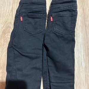 2 pair of size 3 month Levi jeans